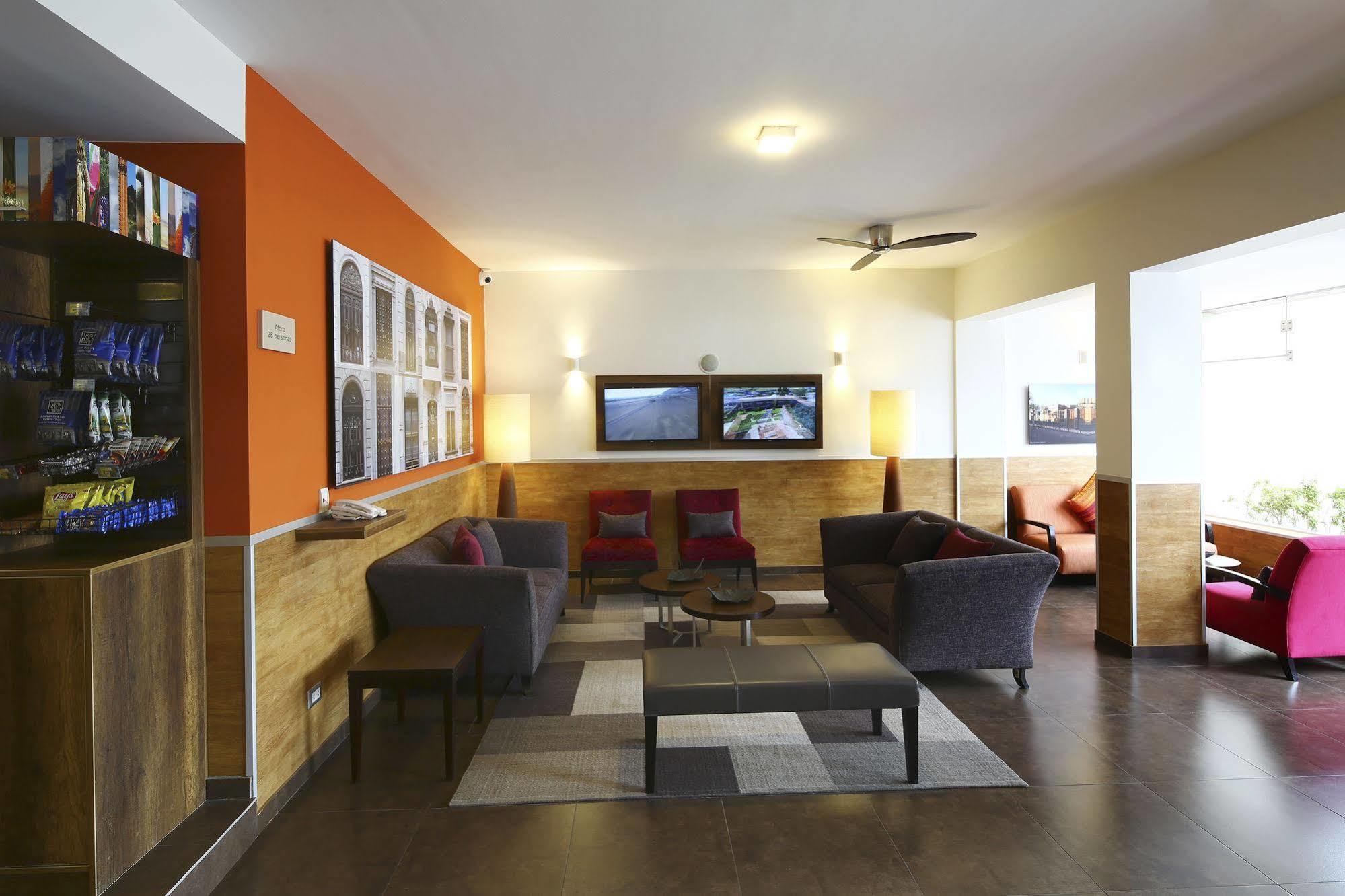 Casa Andina Standard Miraflores San Antonio リマ エクステリア 写真
